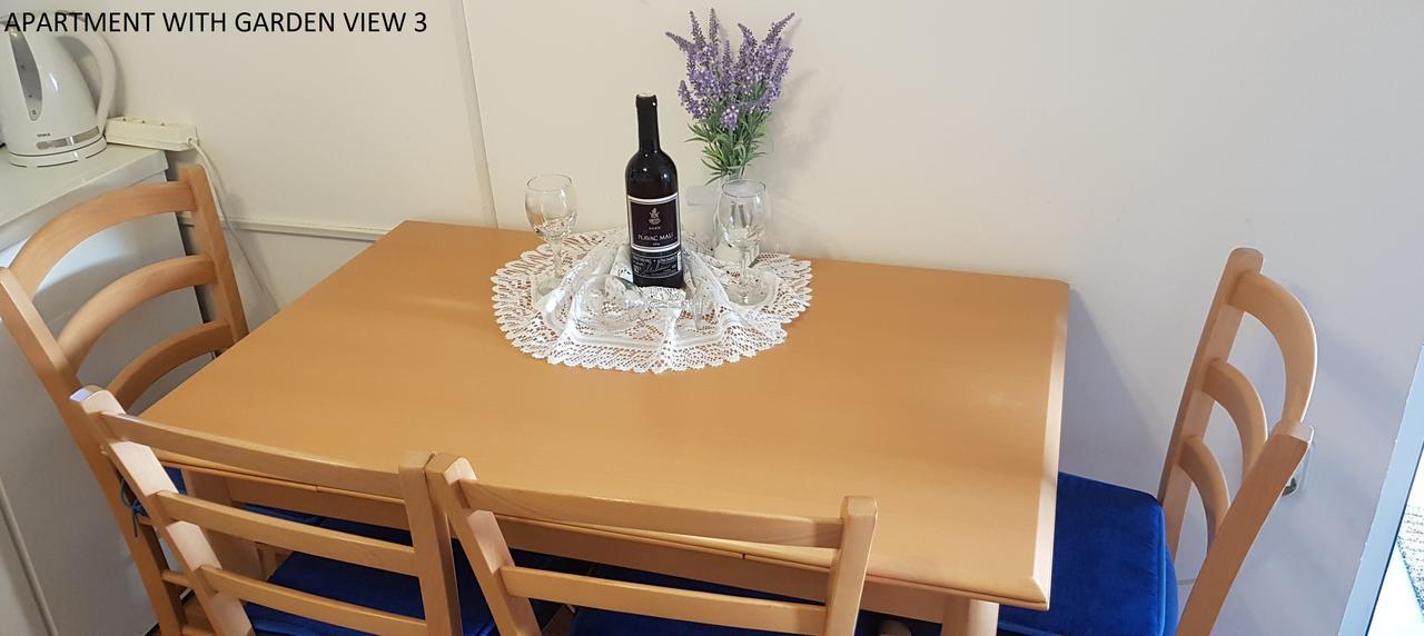 Apartments Olga & Jure بيساك المظهر الخارجي الصورة
